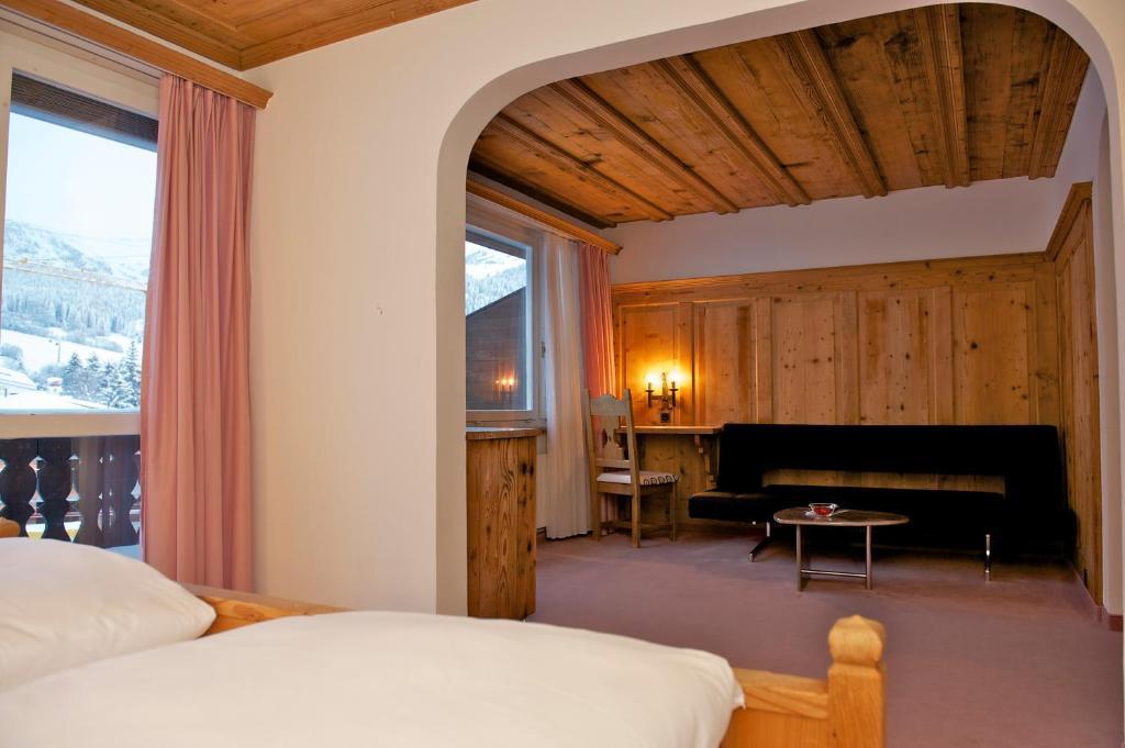 Hotel Restaurant Chesa Flims Kültér fotó