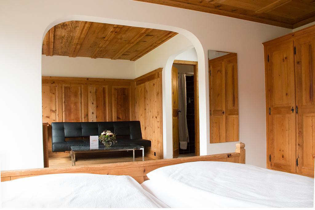 Hotel Restaurant Chesa Flims Kültér fotó