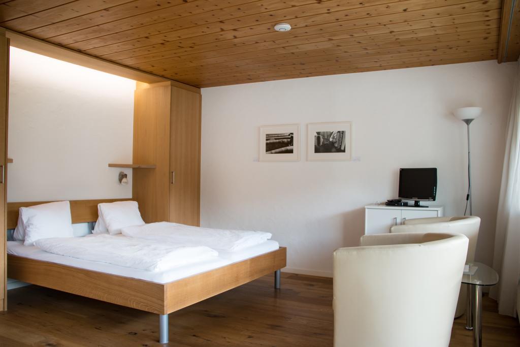 Hotel Restaurant Chesa Flims Kültér fotó