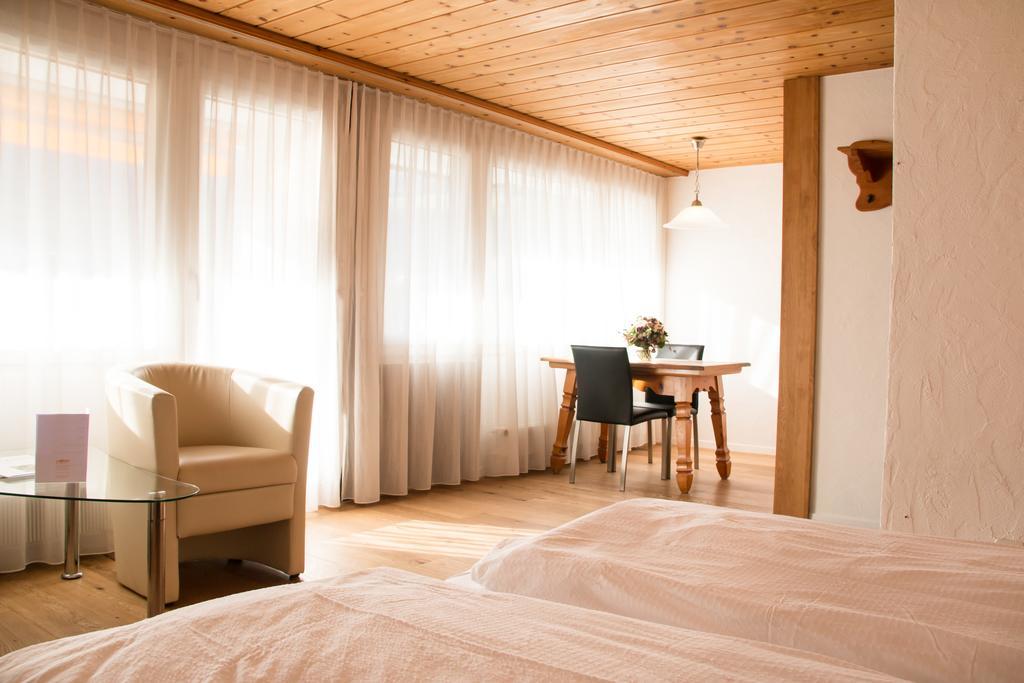Hotel Restaurant Chesa Flims Kültér fotó