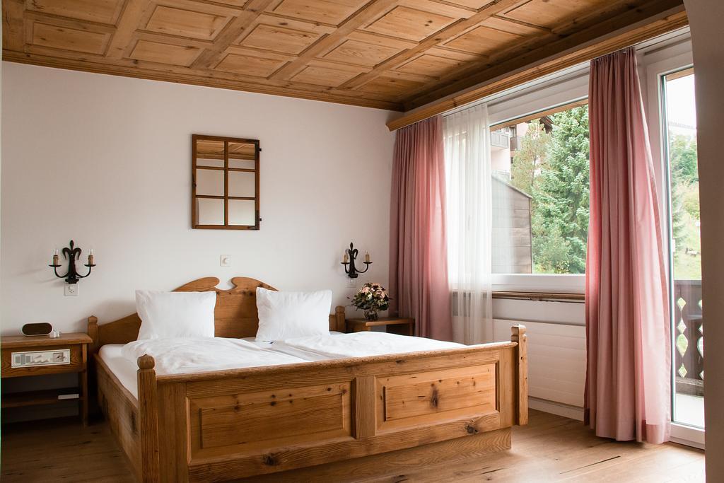 Hotel Restaurant Chesa Flims Kültér fotó
